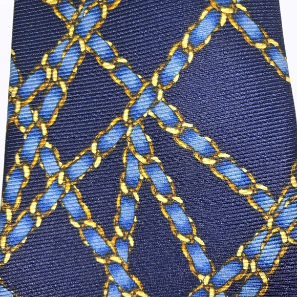 authentic CHANEL signature leather/chainlink TIE - Picture 2 of 5